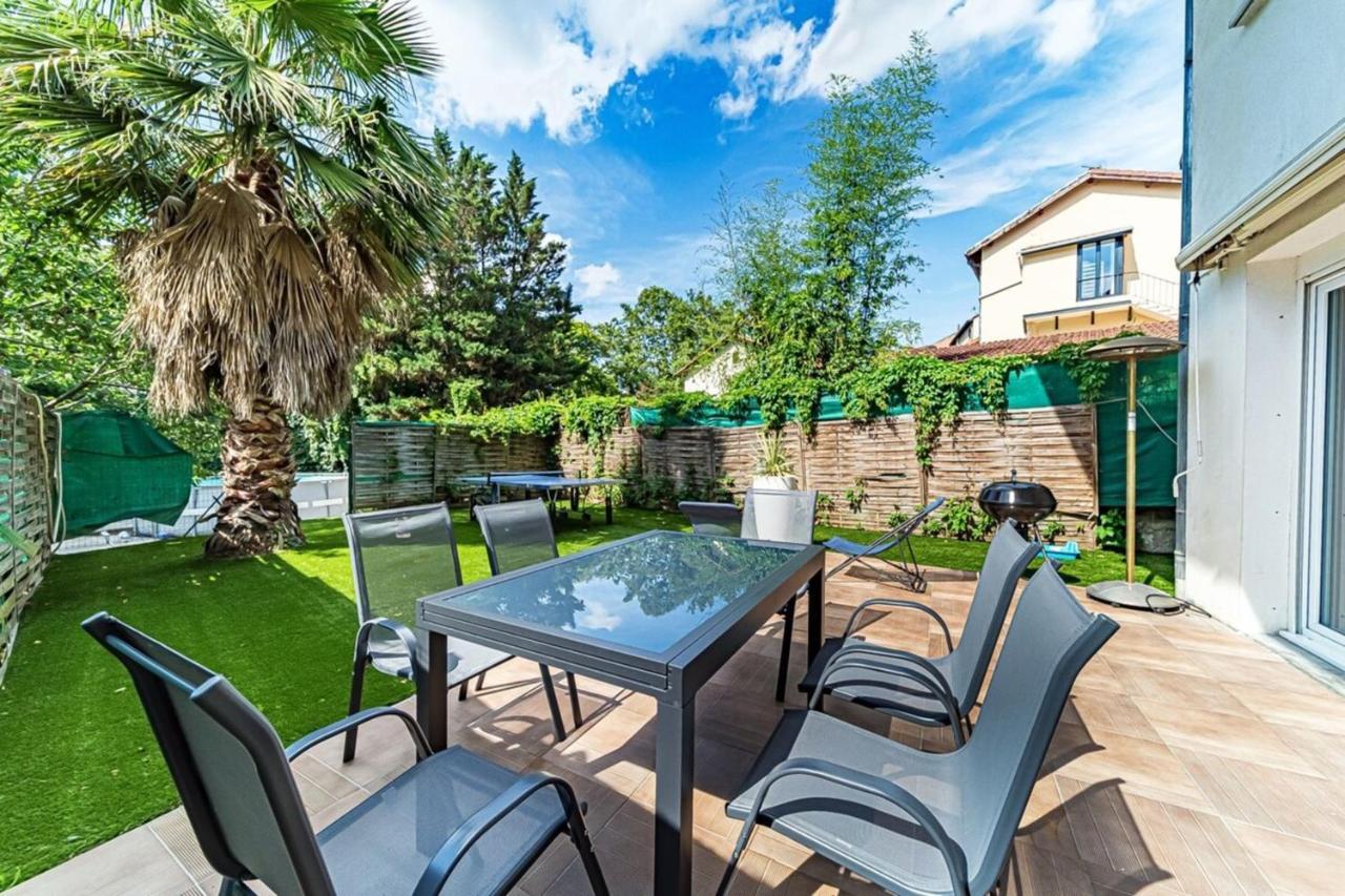 Maison Frappaz - 4 Bedrooms With Garden Villeurbanne Bagian luar foto